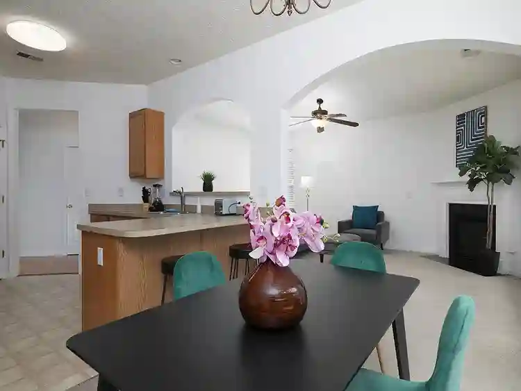3 BR in Austell