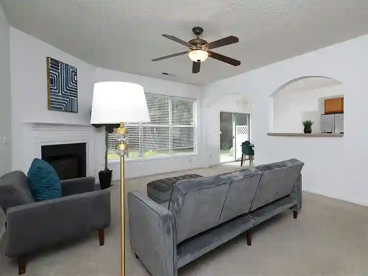 3 BR in Austell