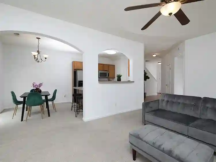 3 BR in Austell