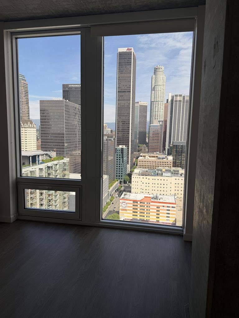 Luxury High-Rise | Private Bed/Bath