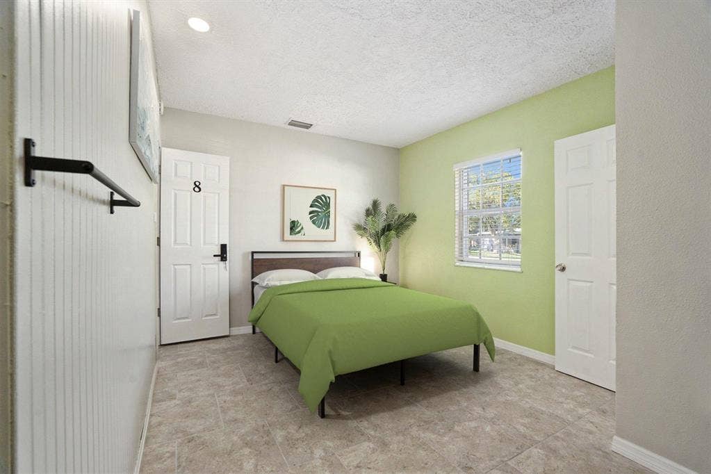 8 BR in New Port Richey