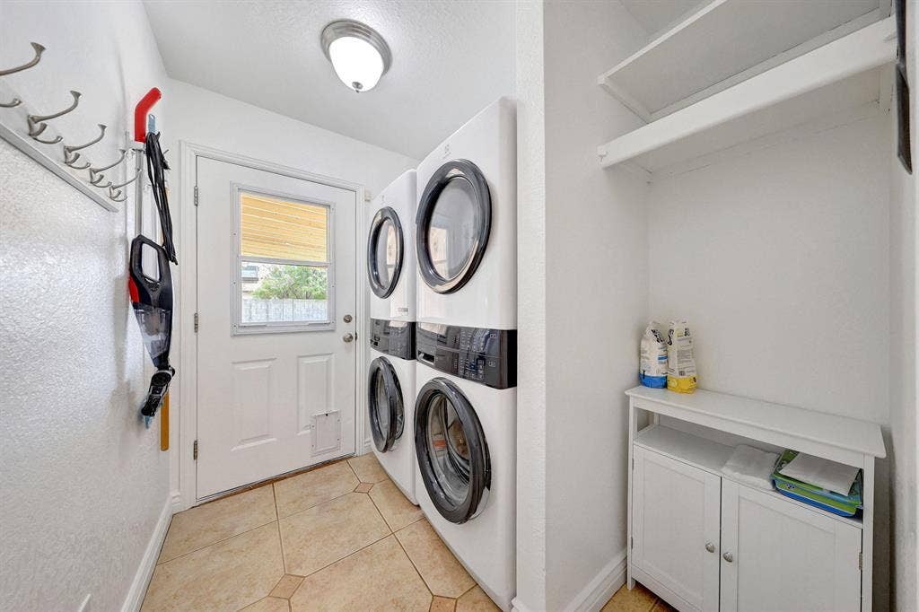 10 BR in Mesa