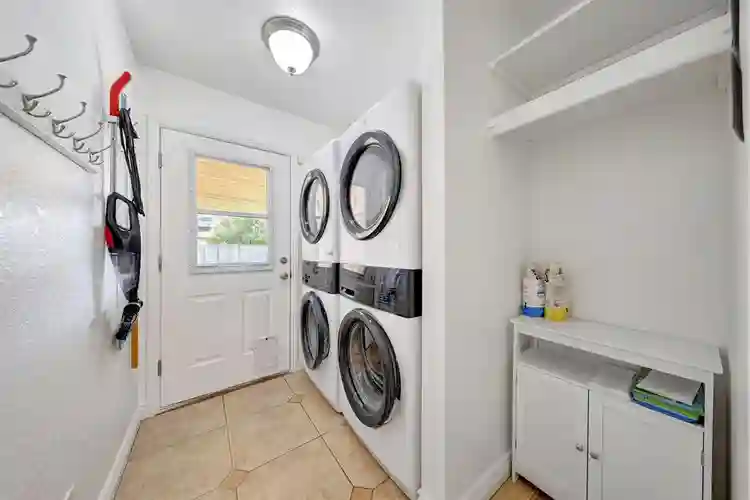 10 BR in Mesa