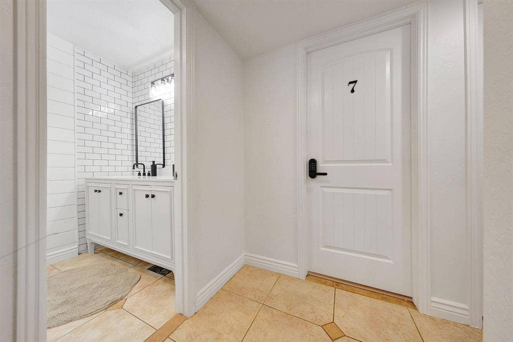 10 BR in Mesa