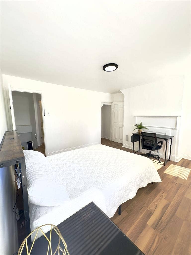 4 BR in Baltimore