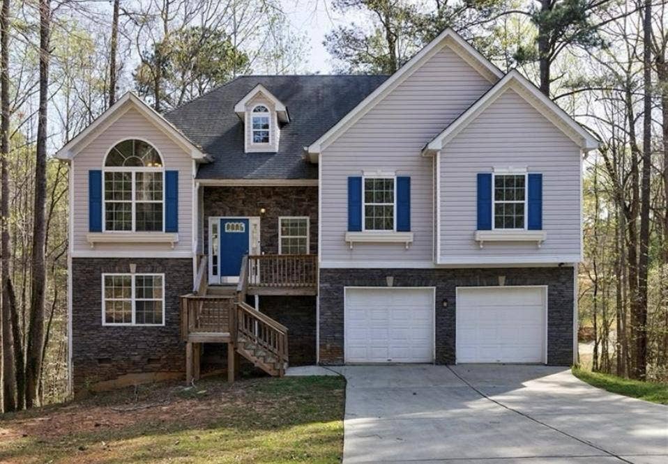 2 BR in Fairburn