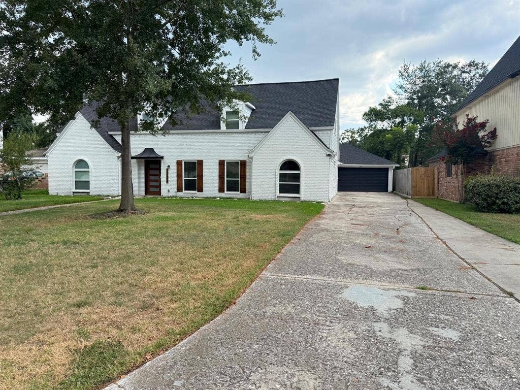 3 BR in Houston
