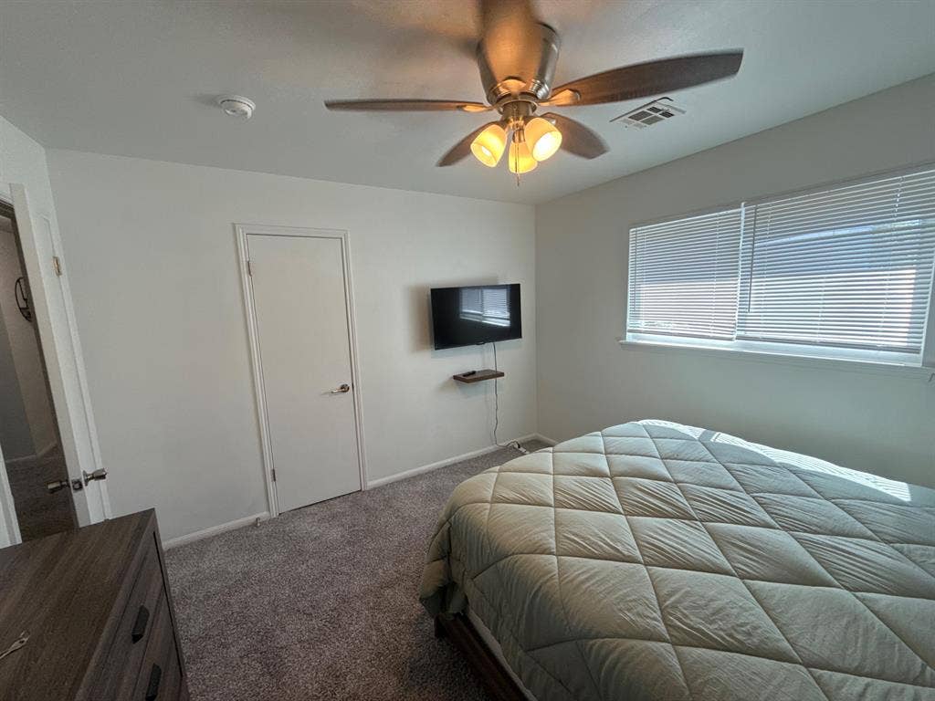 3 BR in Houston