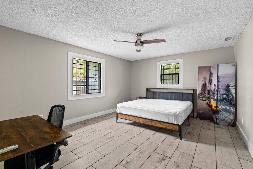5 BR in Jacksonville
