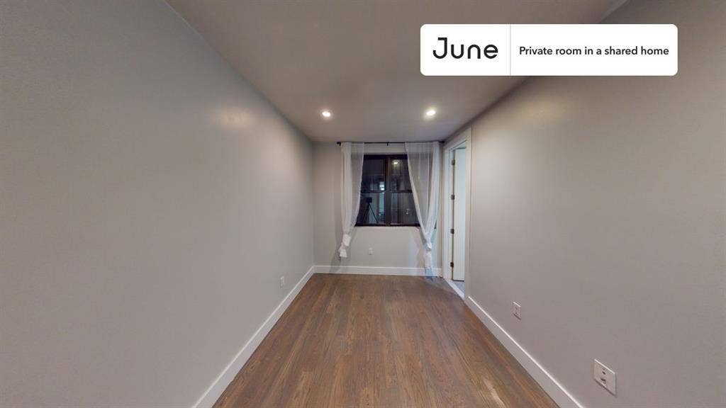 3 BR in New York City