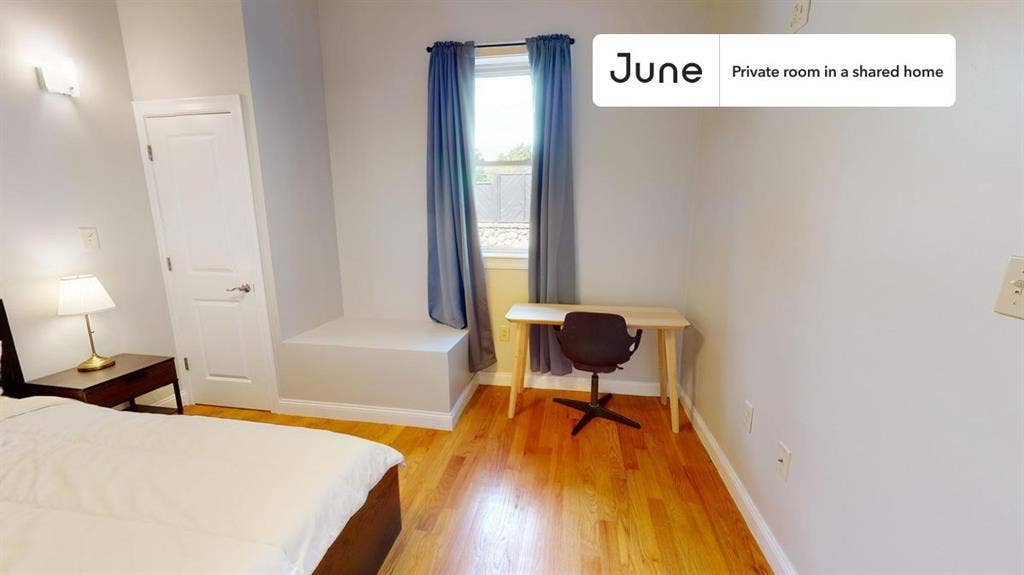 5 BR in Boston