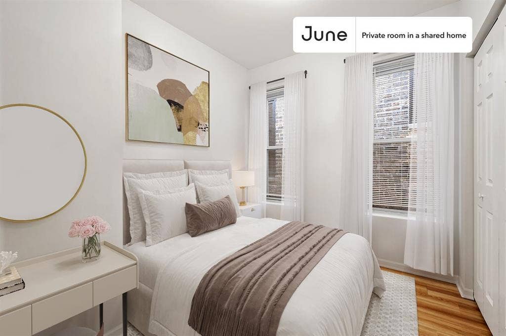 4 BR in Chicago