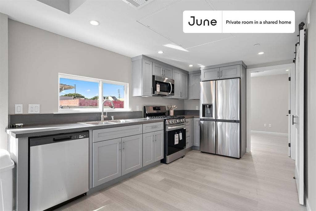 5 BR in Los Angeles