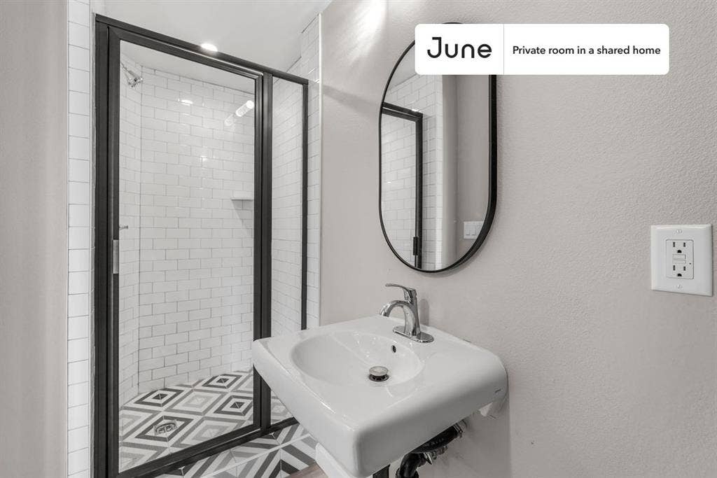 5 BR in Los Angeles