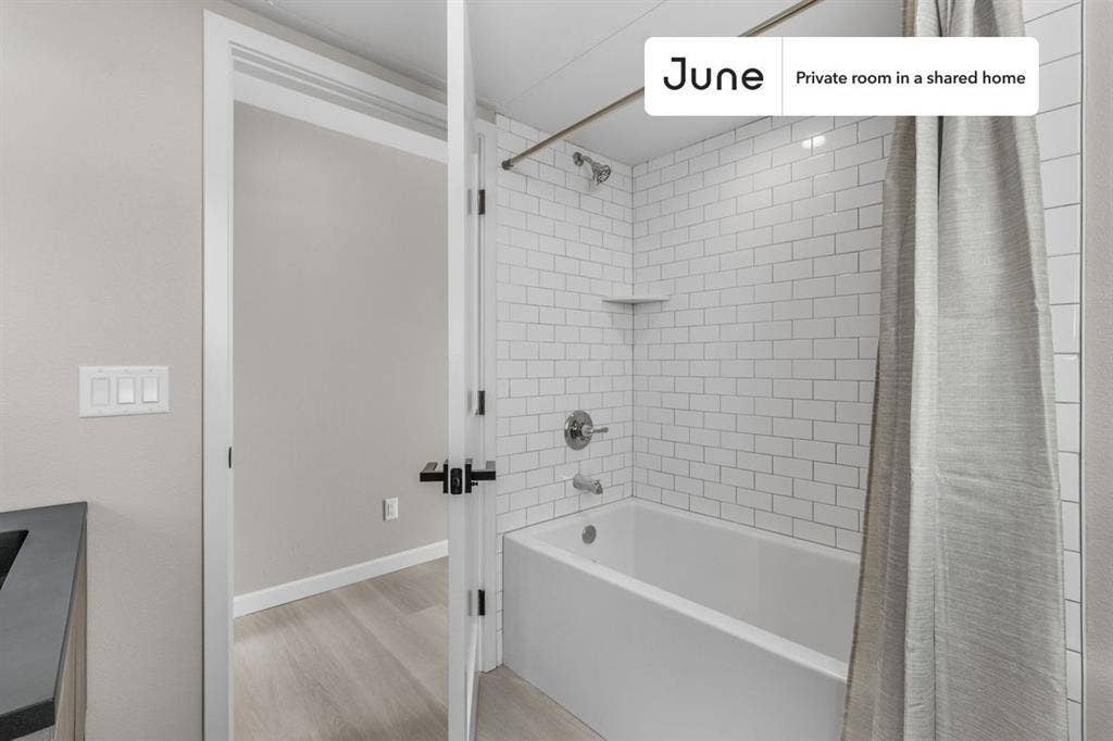 5 BR in Los Angeles