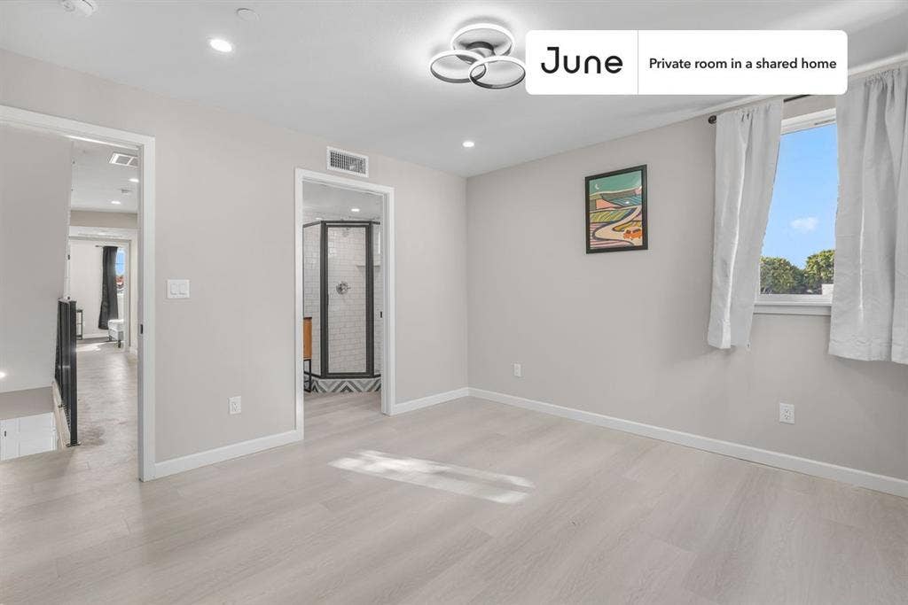 5 BR in Los Angeles