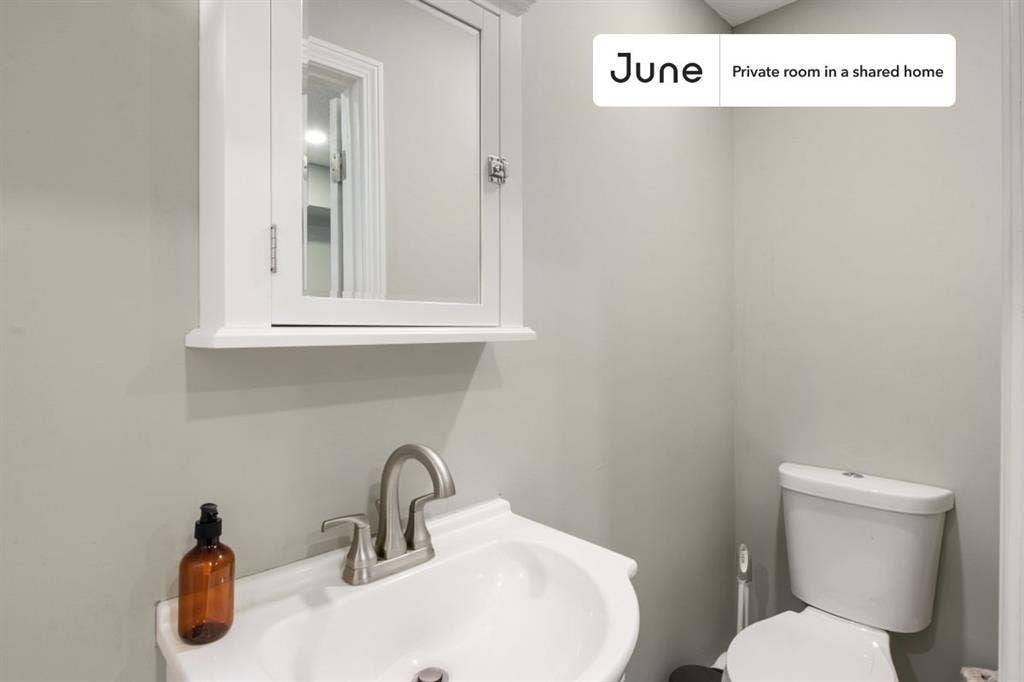 7 BR in Boston
