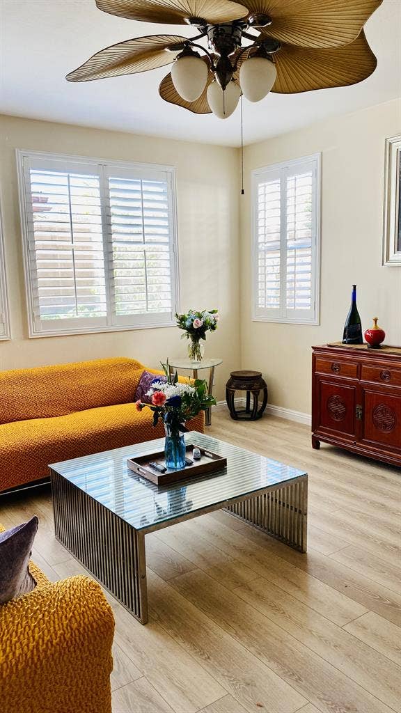 Fully furnished room in Eastvale