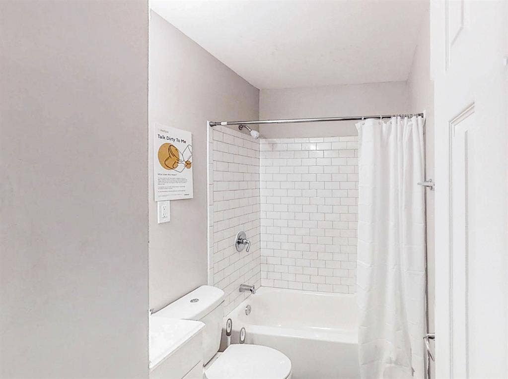 8 BR in Forest Park
