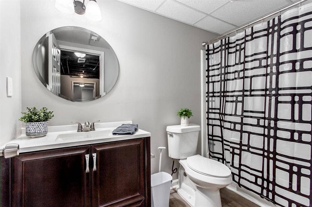 7 BR in Woodstock