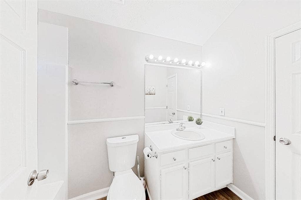 8 BR in Jonesboro