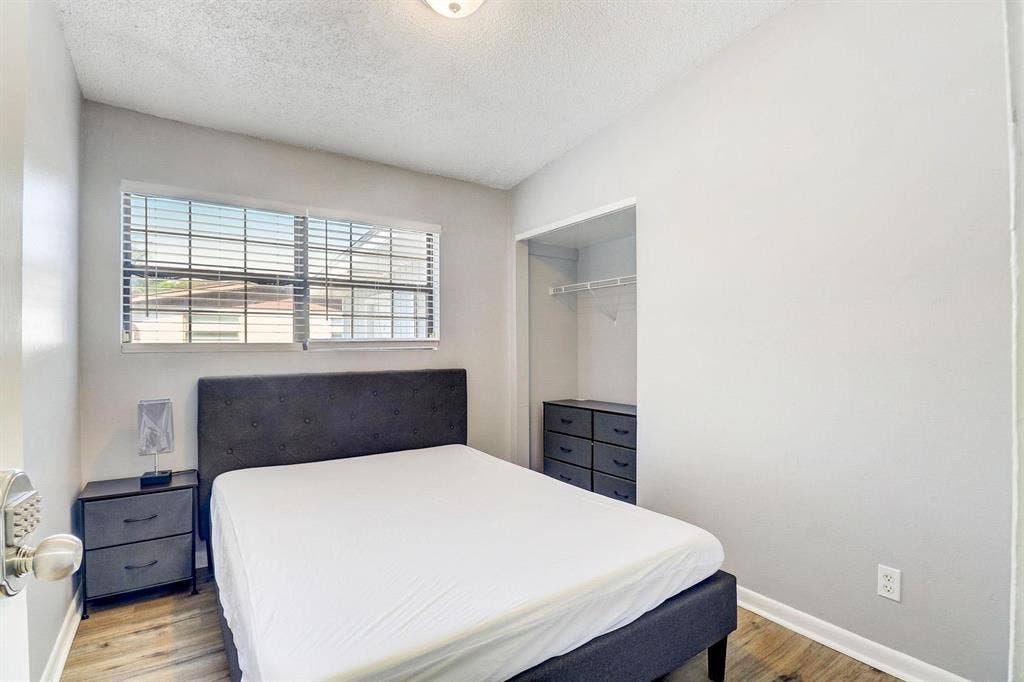 7 BR in Jacksonville