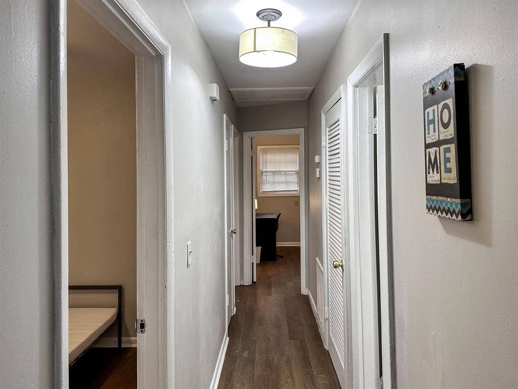 4 BR in Forest Park