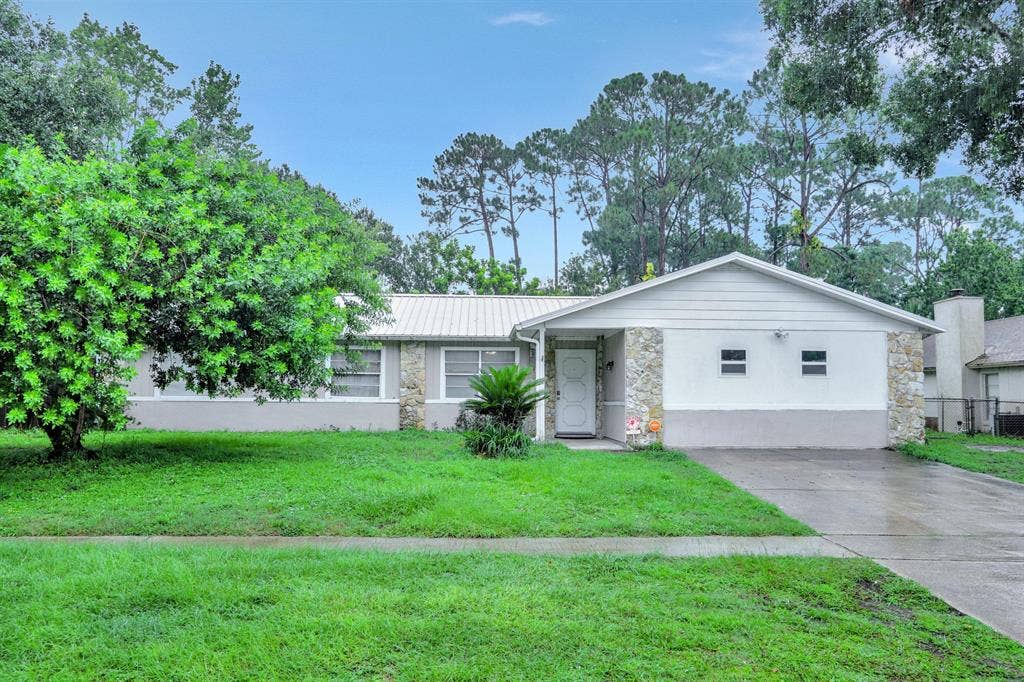 5 BR in Cocoa