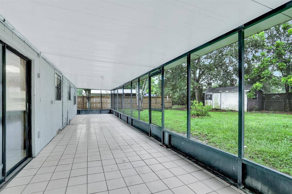 5 BR in Cocoa