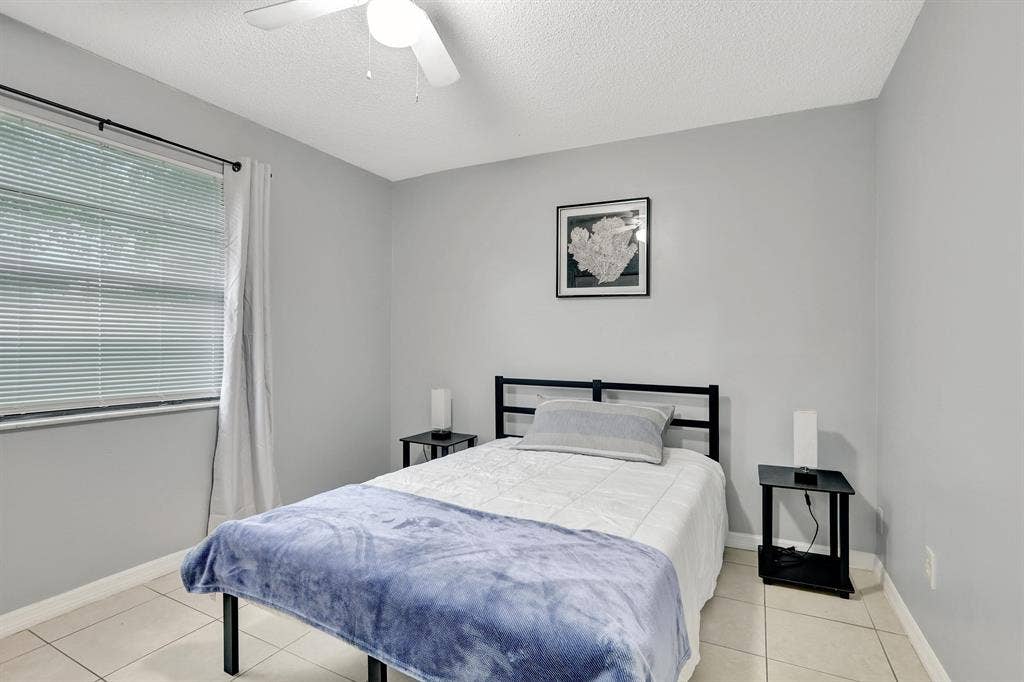 5 BR in Cocoa