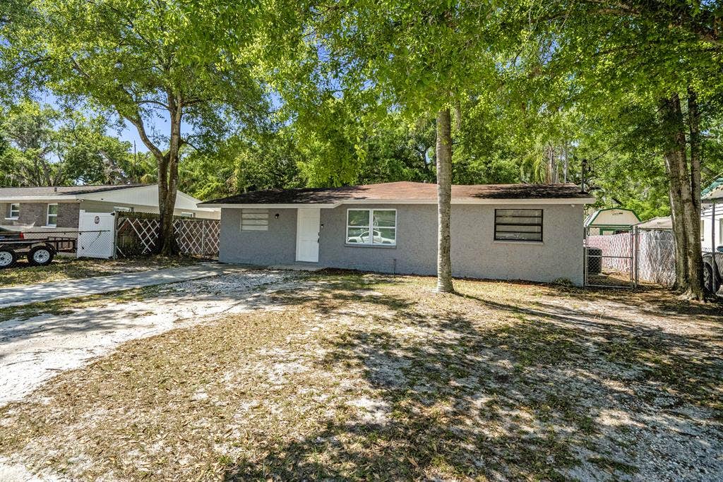 6 BR in Tampa