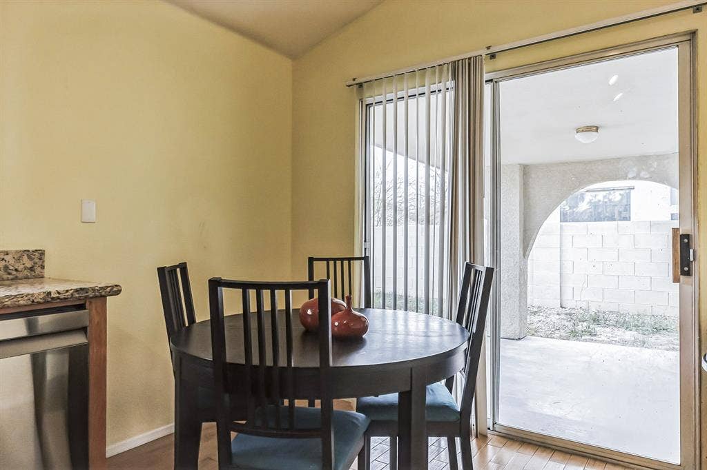 8 BR in North Las Vegas