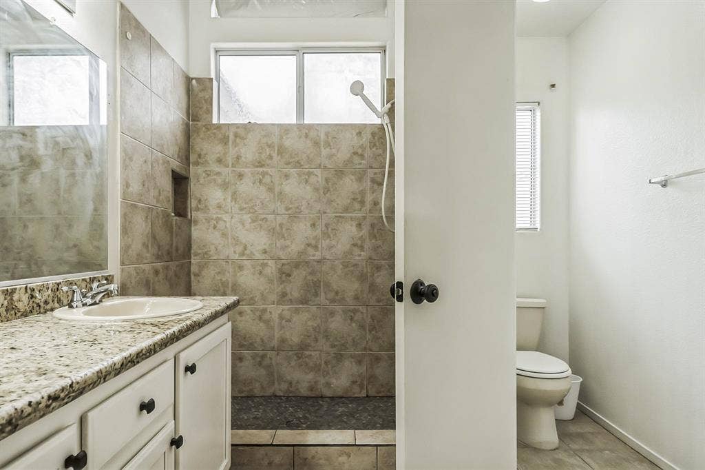 8 BR in North Las Vegas