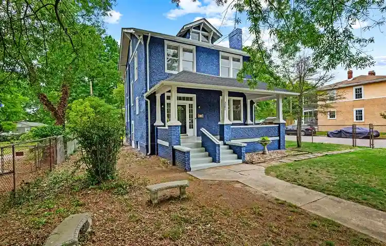 6 BR in Richmond