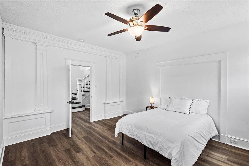 6 BR in Richmond