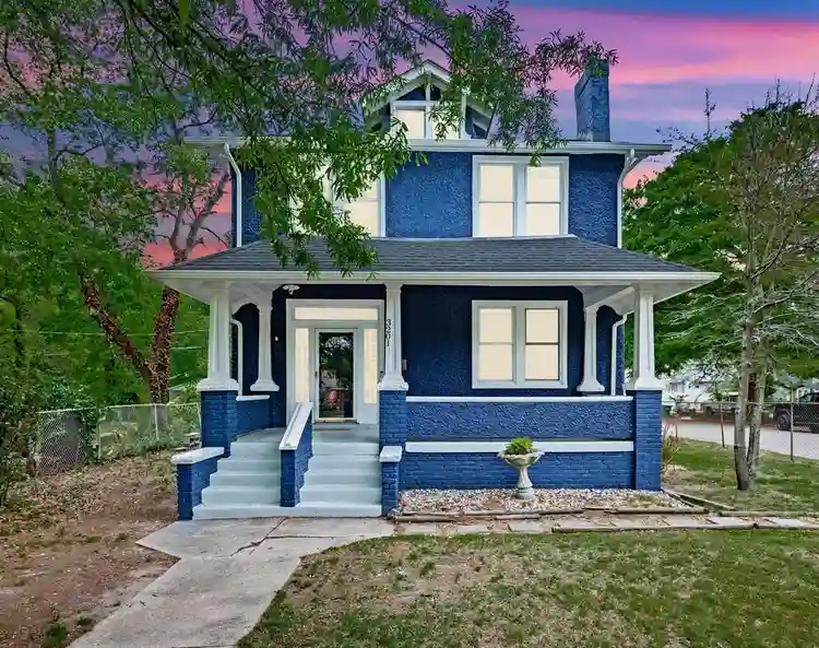 6 BR in Richmond