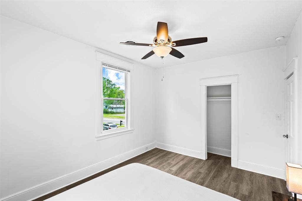 6 BR in Richmond