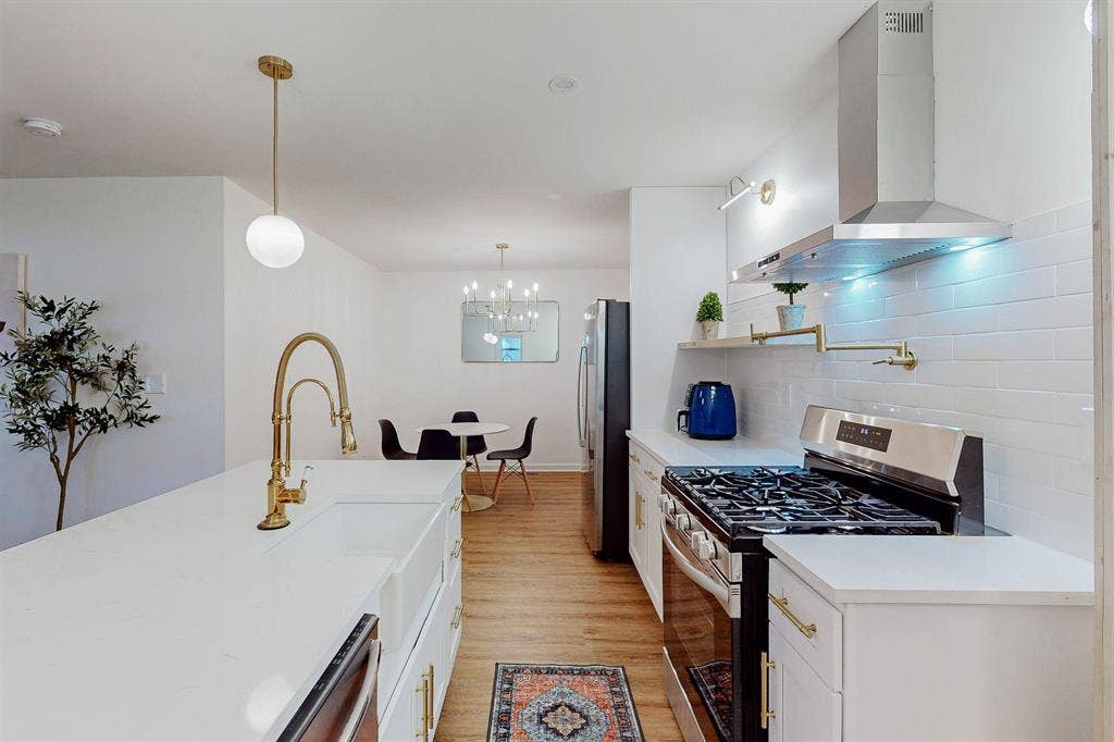 7 BR in Decatur