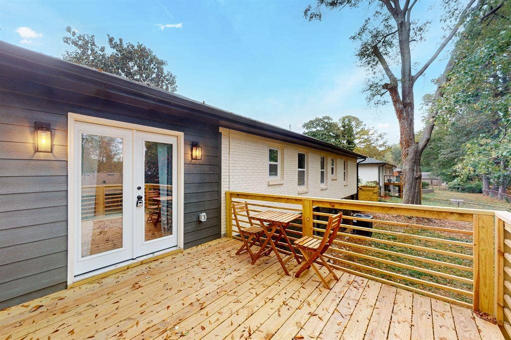 7 BR in Decatur