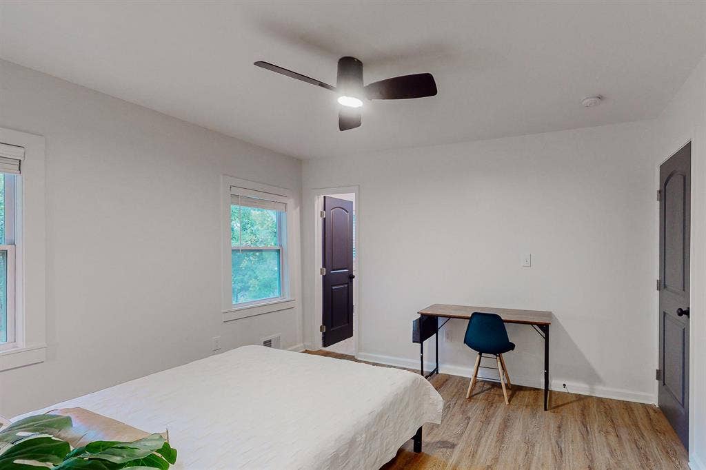 7 BR in Decatur