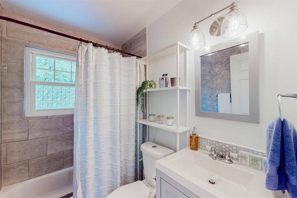 2 BR in Decatur