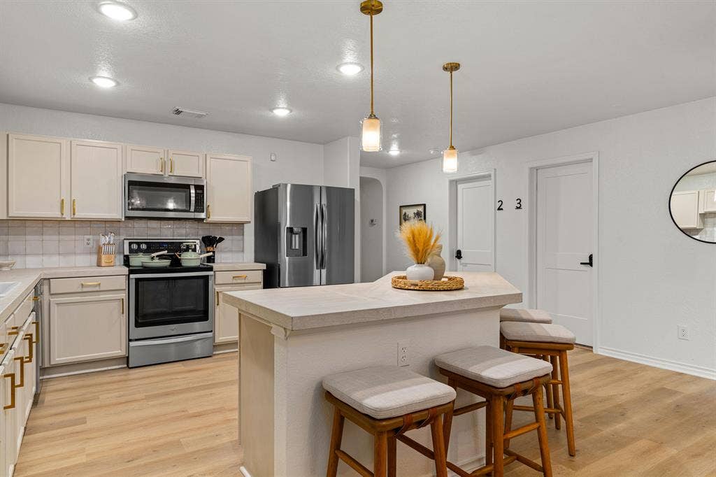 9 BR in Live Oak