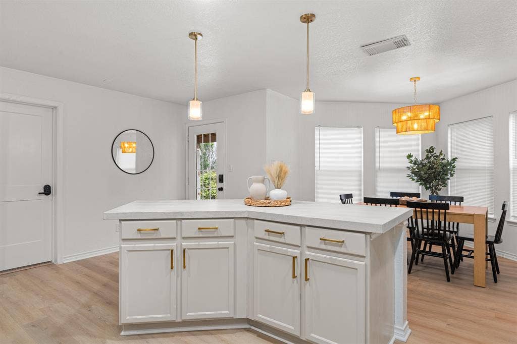 9 BR in Live Oak