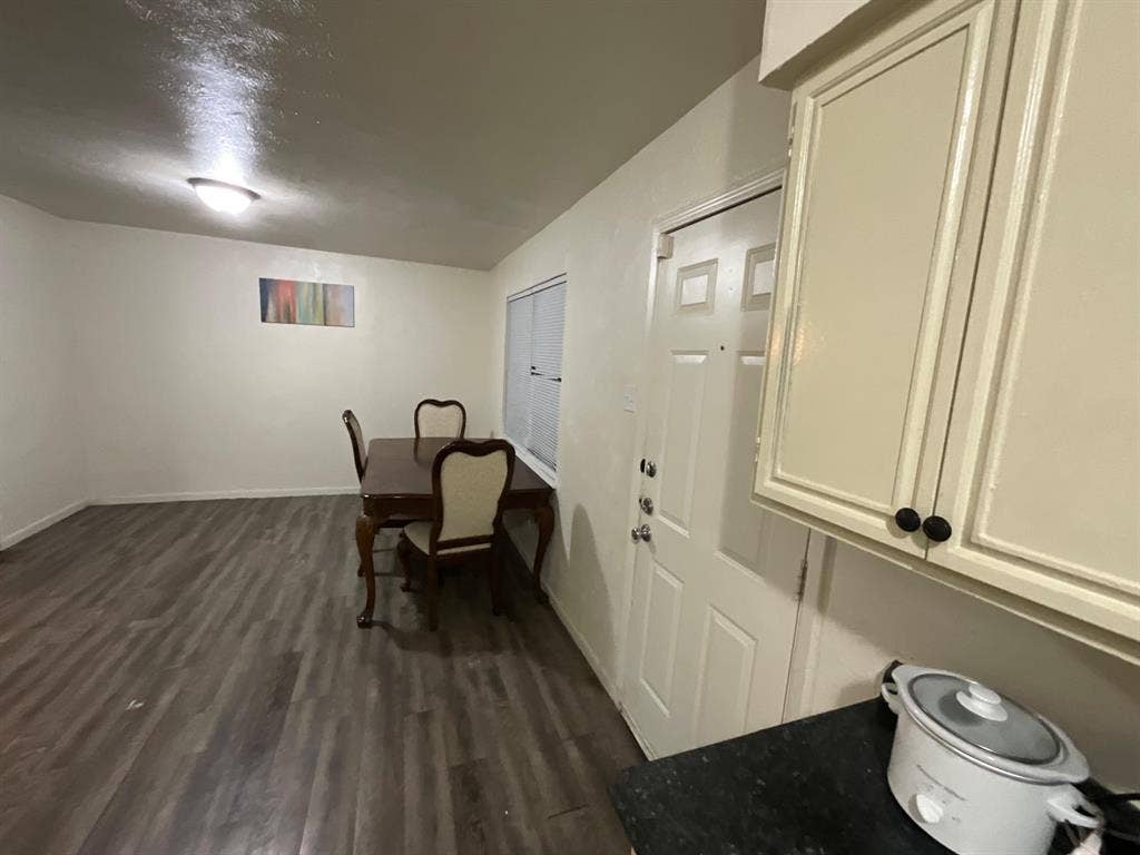 5 BR in Dallas