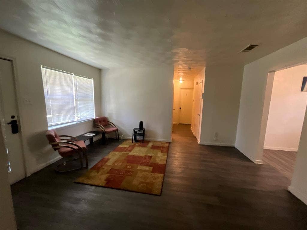 5 BR in Dallas
