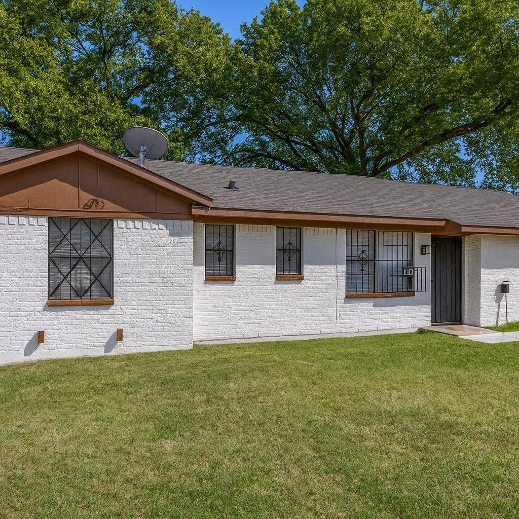 5 BR in Dallas