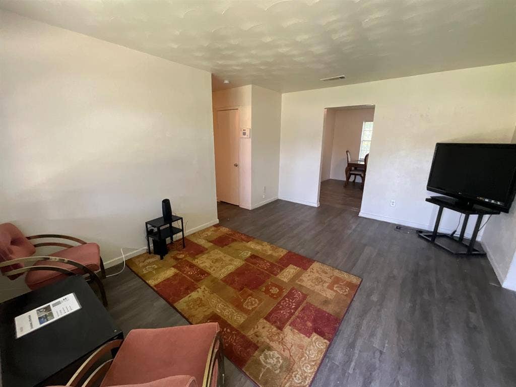 5 BR in Dallas
