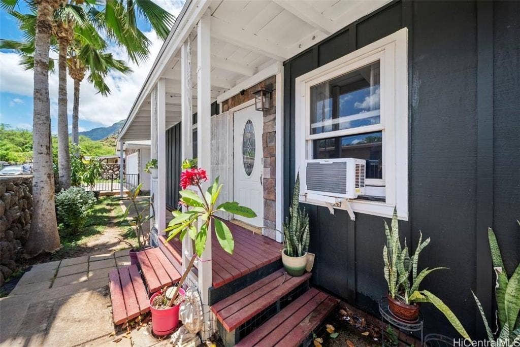 3 BR in Waianae