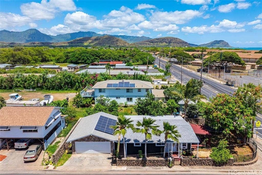 3 BR in Waianae