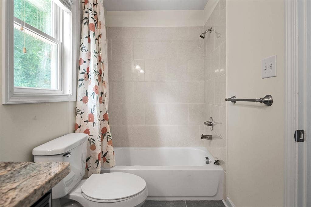 7 BR in Richmond